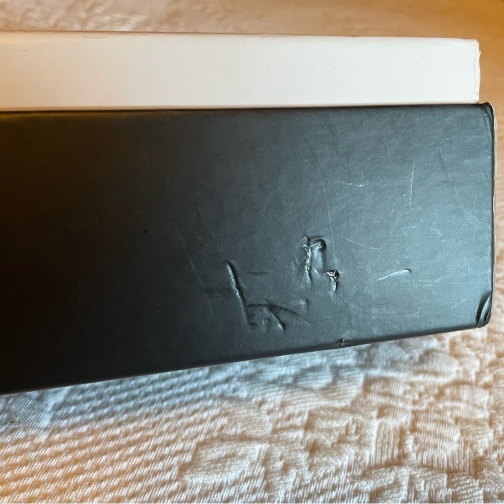 Chanel box (empty) - Picture 2 of 11